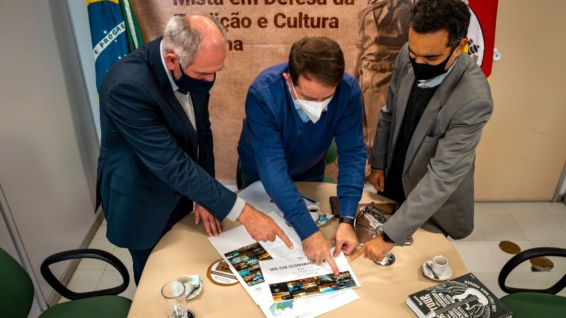 São Lourenço do Sul integra a região turística da Costa Doce, e conta com uma população de 43 mil habitantes.
